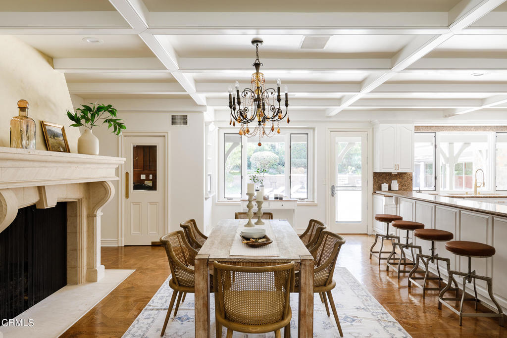 860 Flintridge Avenue