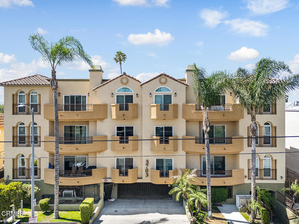 5703 Laurel Canyon Boulevard 306