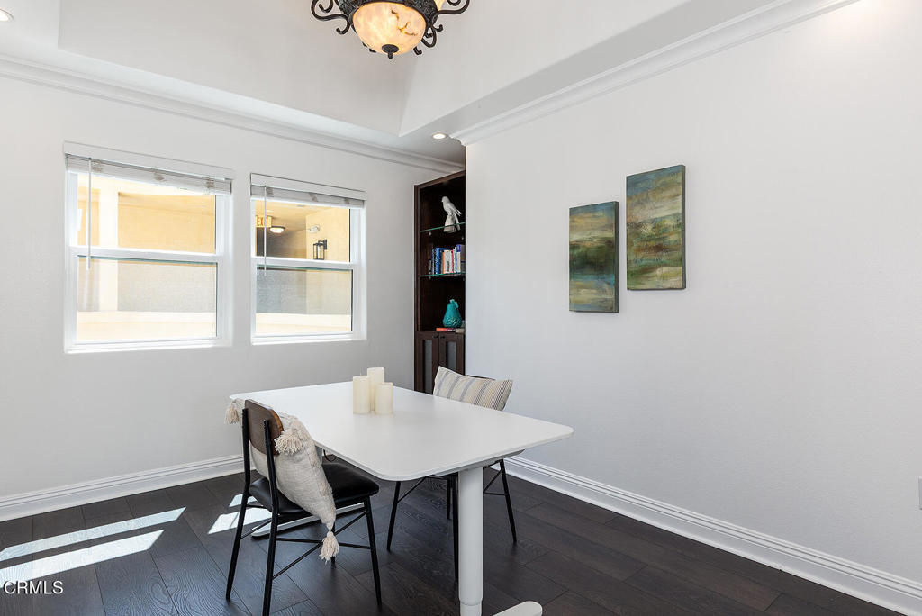5703 Laurel Canyon Boulevard 306
