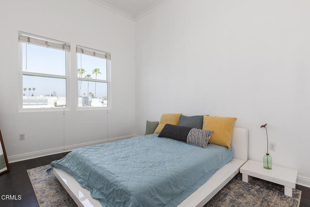 5703 Laurel Canyon Boulevard 306