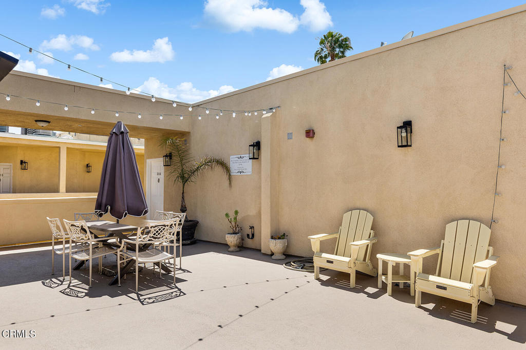 5703 Laurel Canyon Boulevard 306