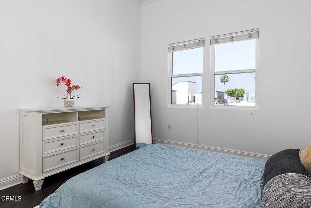 5703 Laurel Canyon Boulevard 306