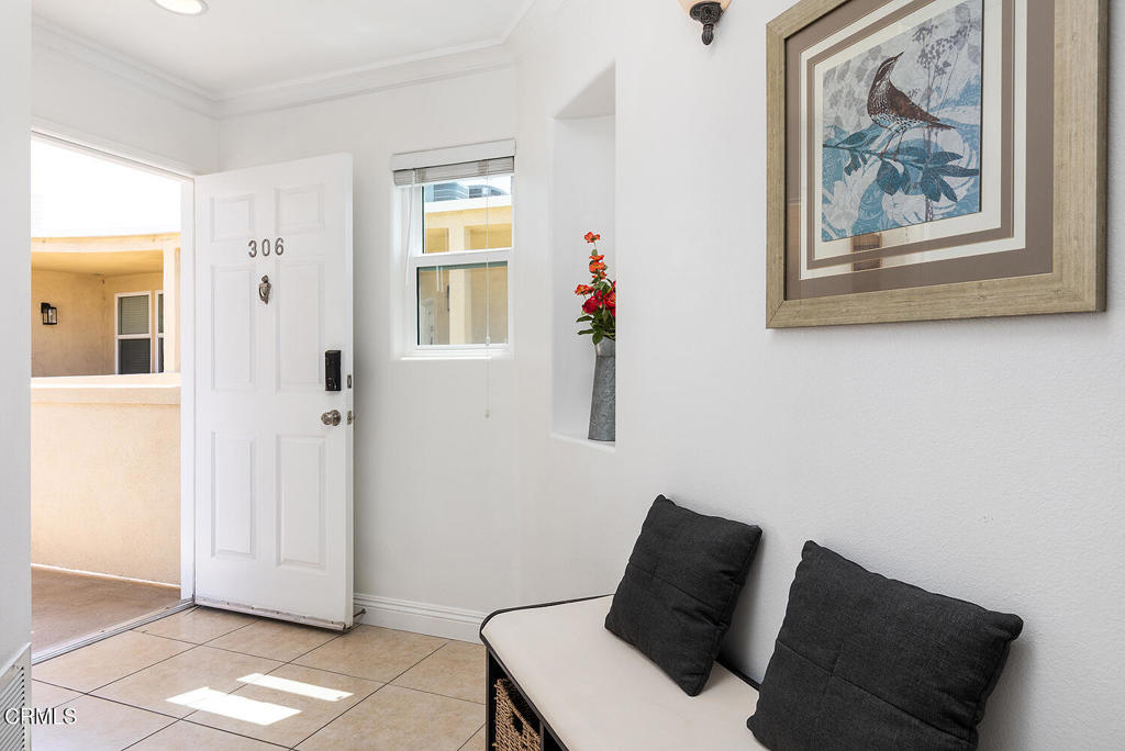 5703 Laurel Canyon Boulevard 306
