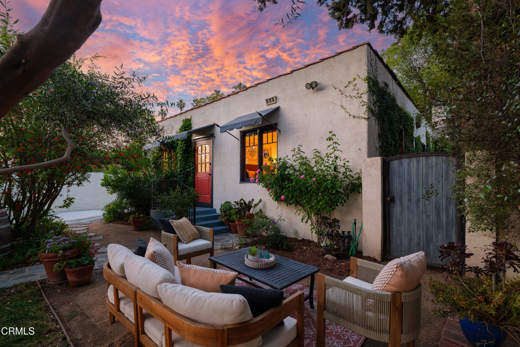 859 Sunset Avenue