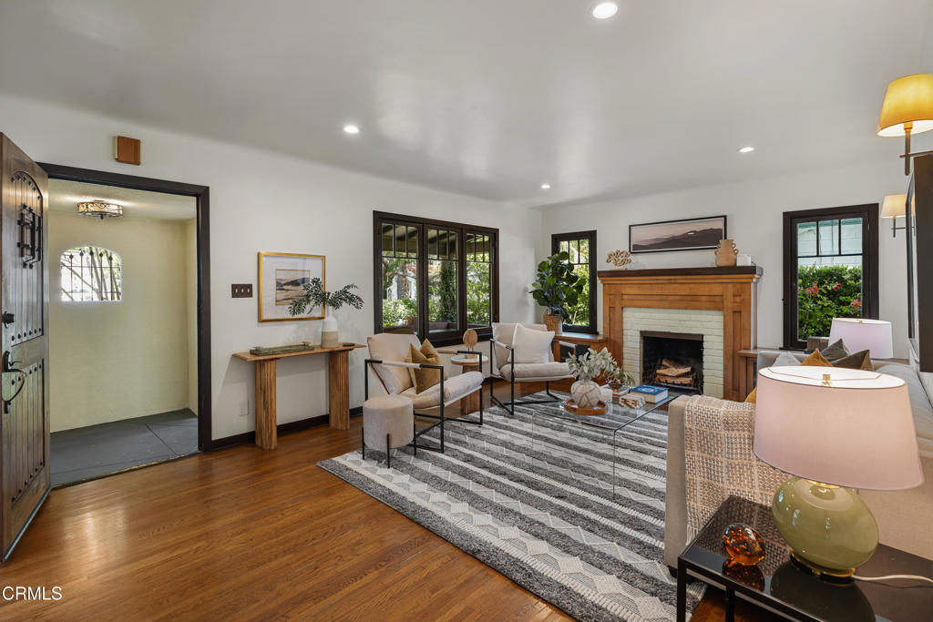 859 Sunset Avenue