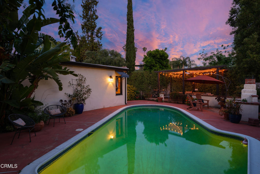 859 Sunset Avenue