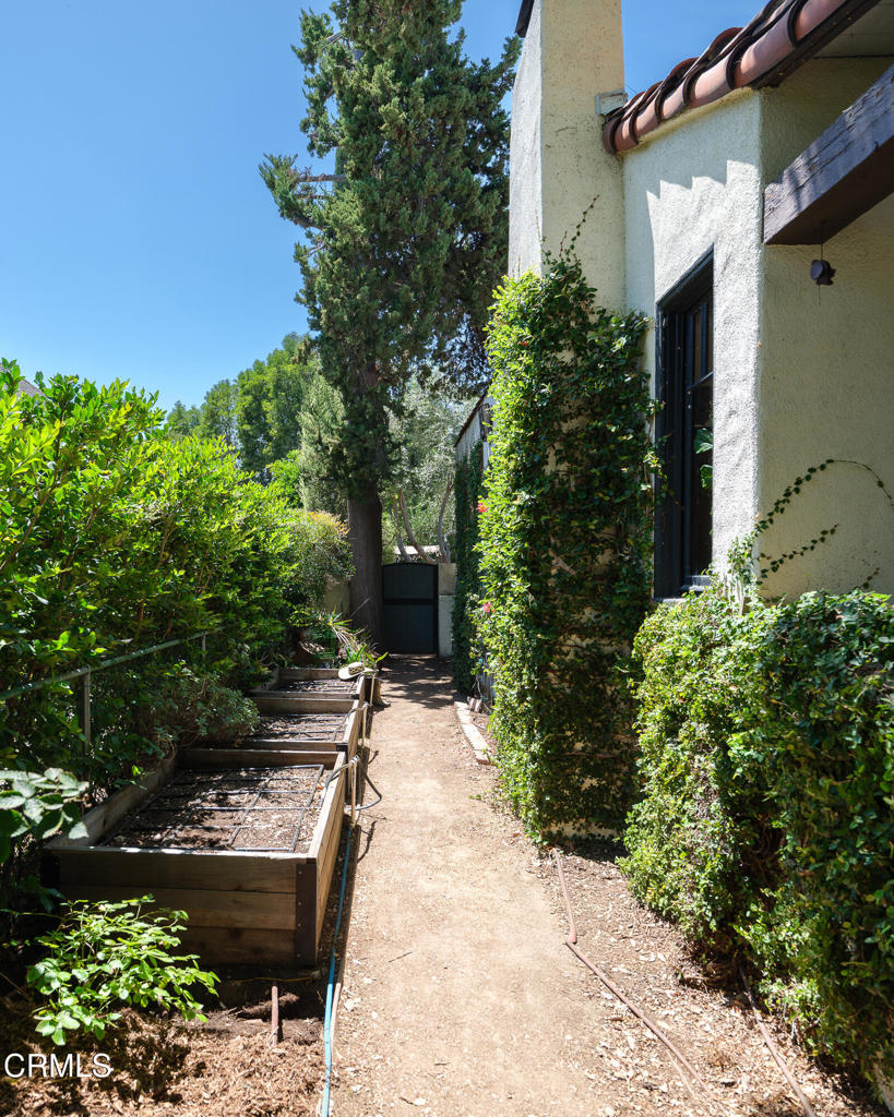 859 Sunset Avenue