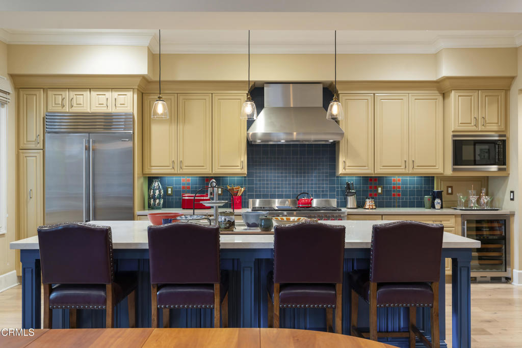 367 W Del Mar Boulevard 108