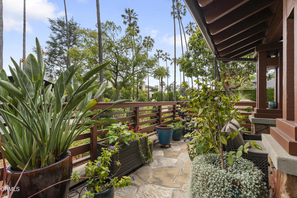 367 W Del Mar Boulevard 108