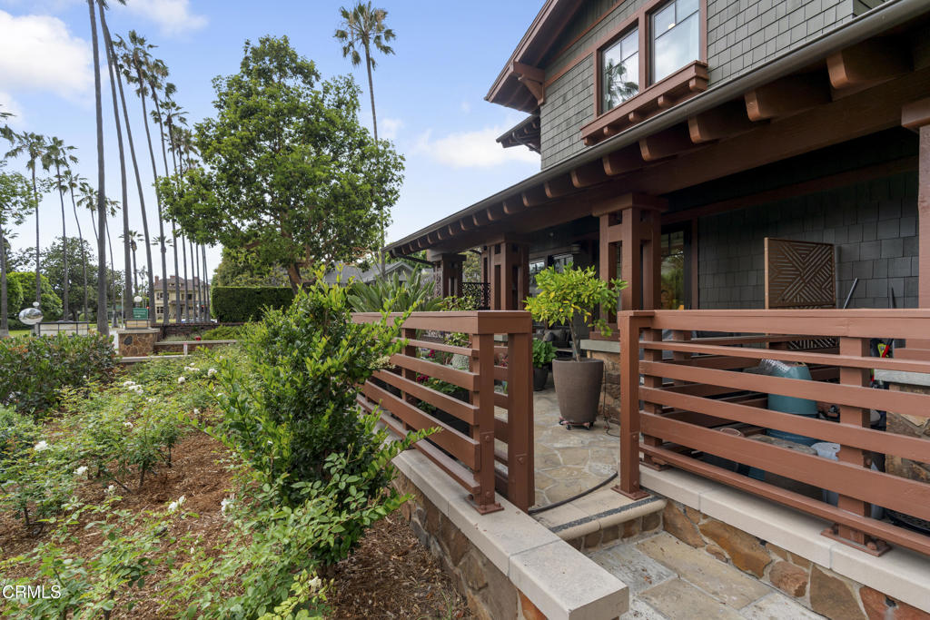 367 W Del Mar Boulevard 108