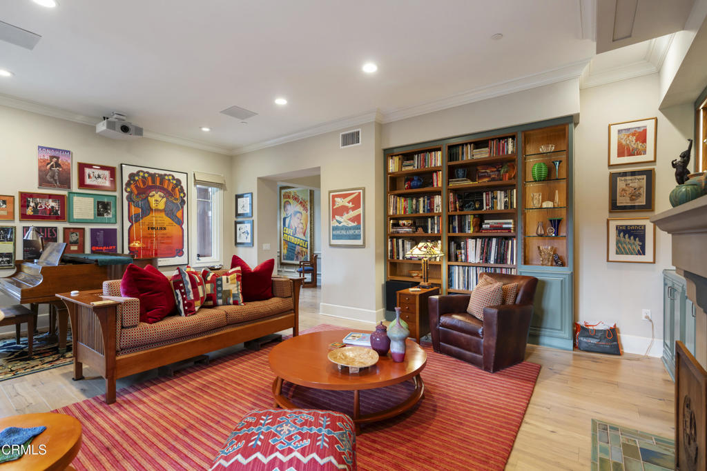 367 W Del Mar Boulevard 108