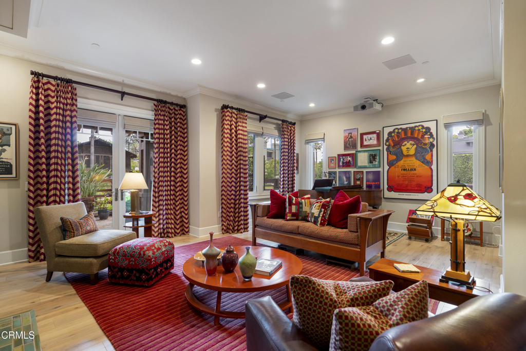 367 W Del Mar Boulevard 108