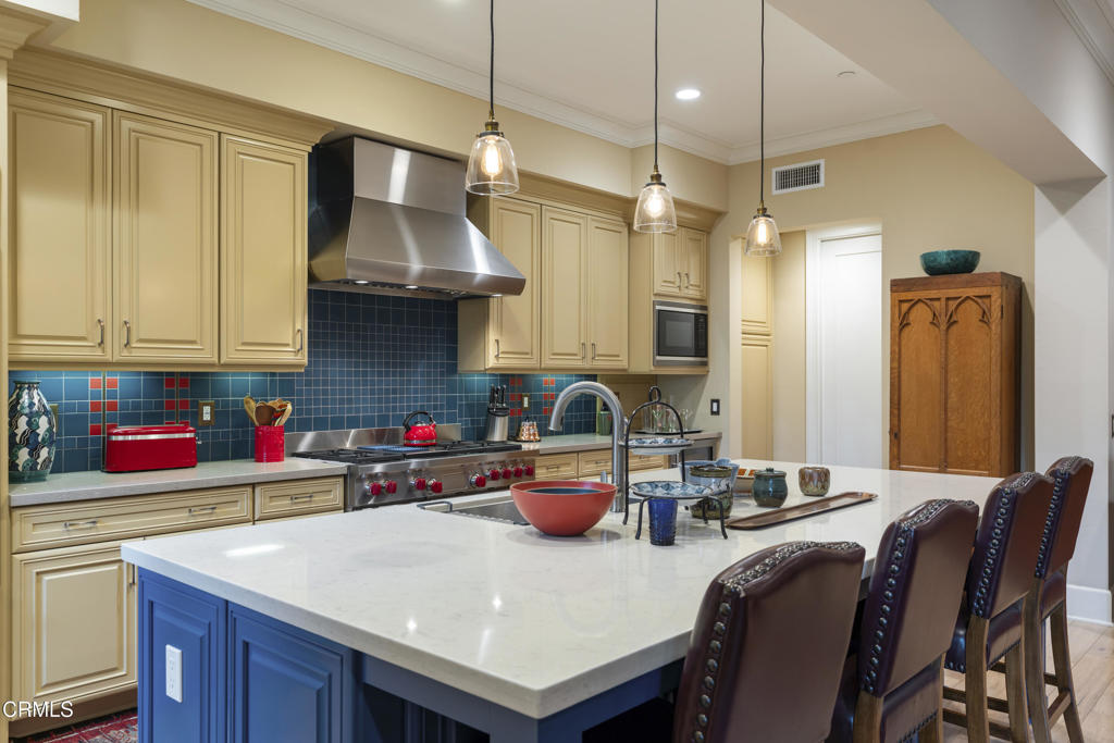 367 W Del Mar Boulevard 108