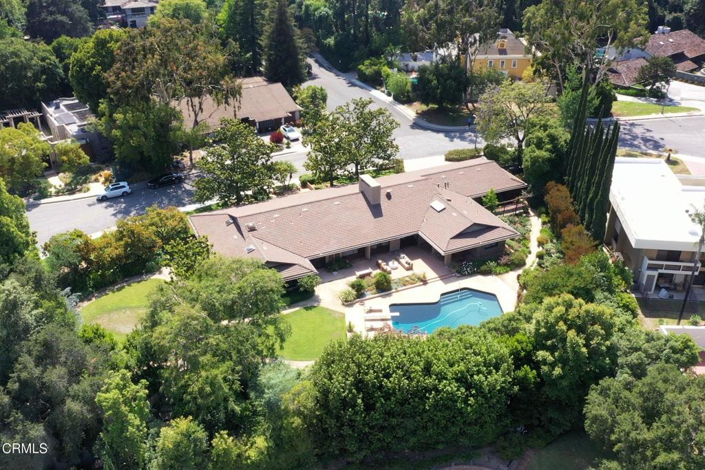 1046 Oak Grove Place