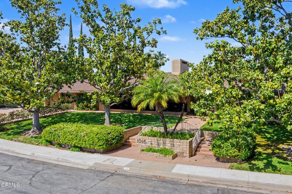 1046 Oak Grove Place