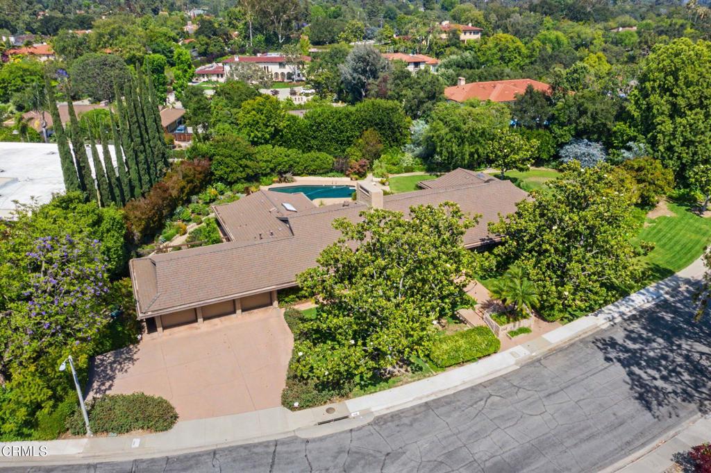 1046 Oak Grove Place