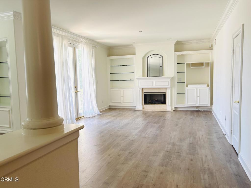 216 S Madison Avenue 105