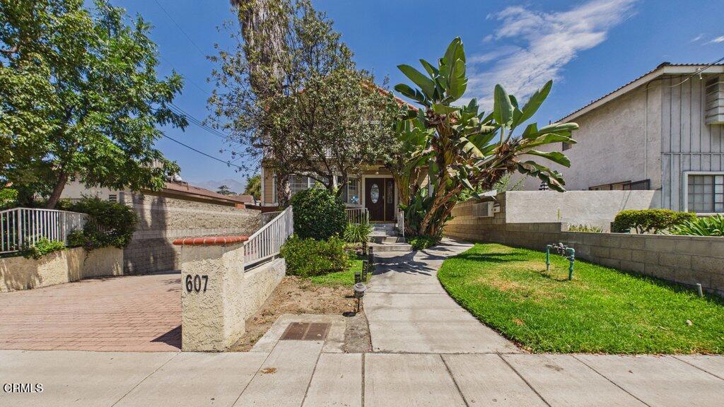 607 W Duarte Road D