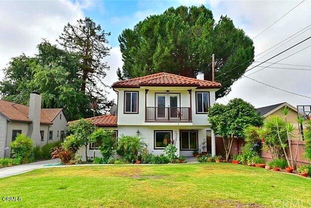 1736 Vistillas Road