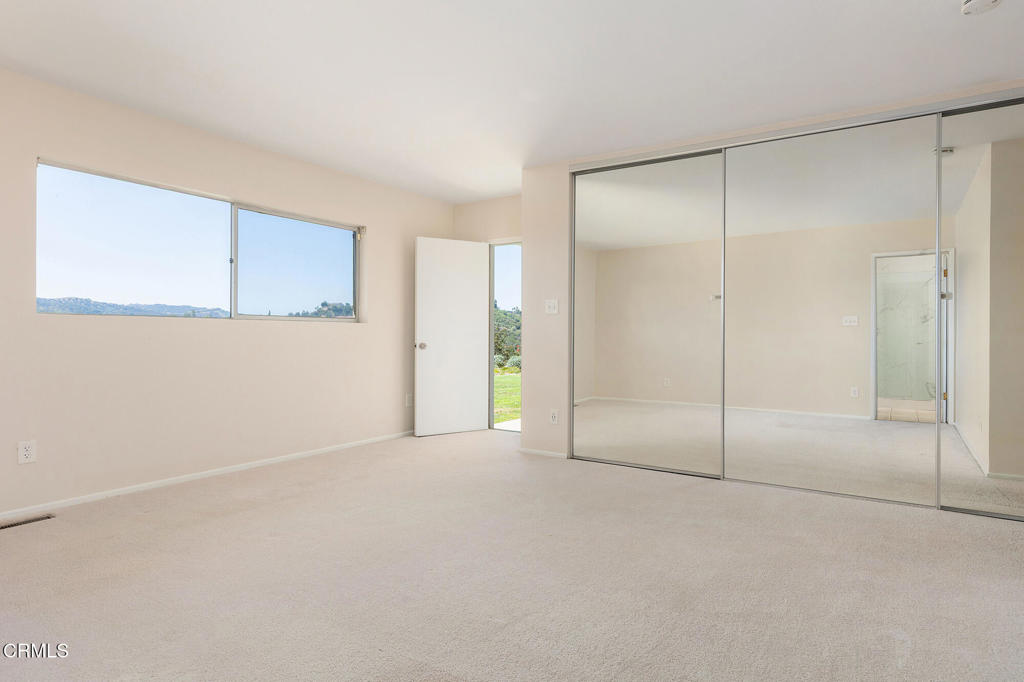 2075 Linda Flora Drive