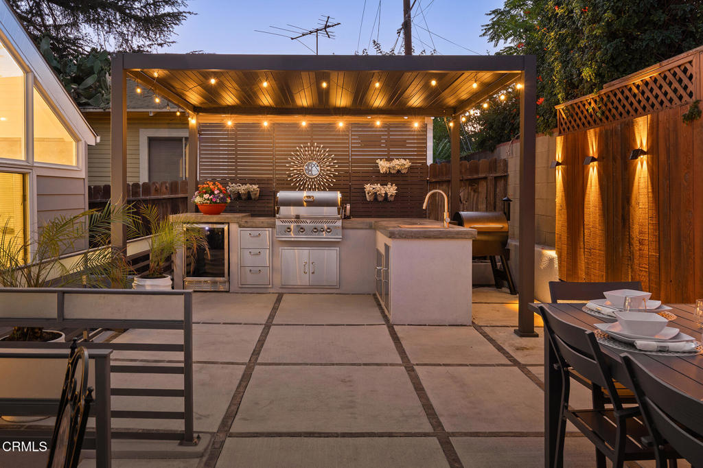 3047 Hermosa Avenue