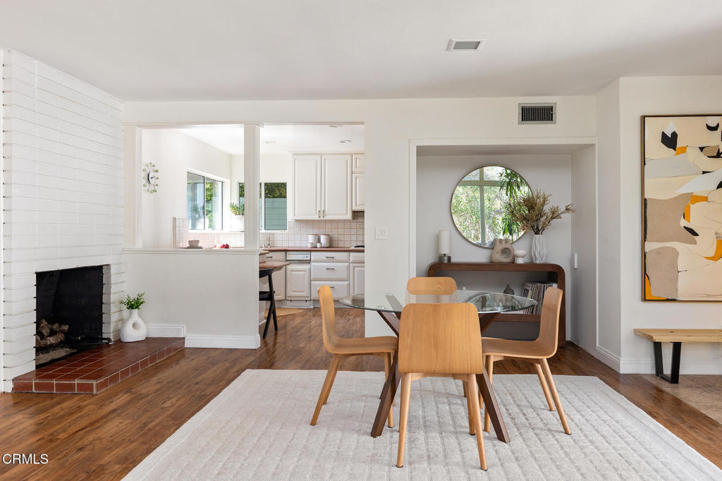 1437 Hillside Drive