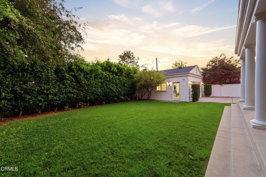 1274 New York Drive