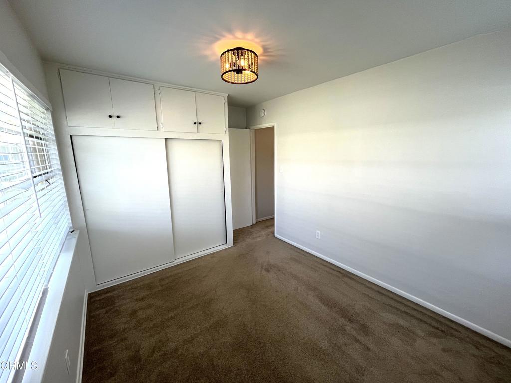 350 W Lemon Avenue