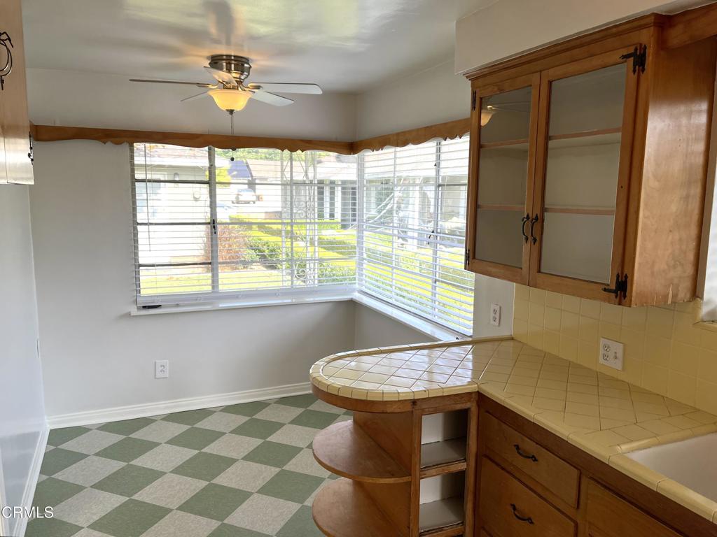350 W Lemon Avenue
