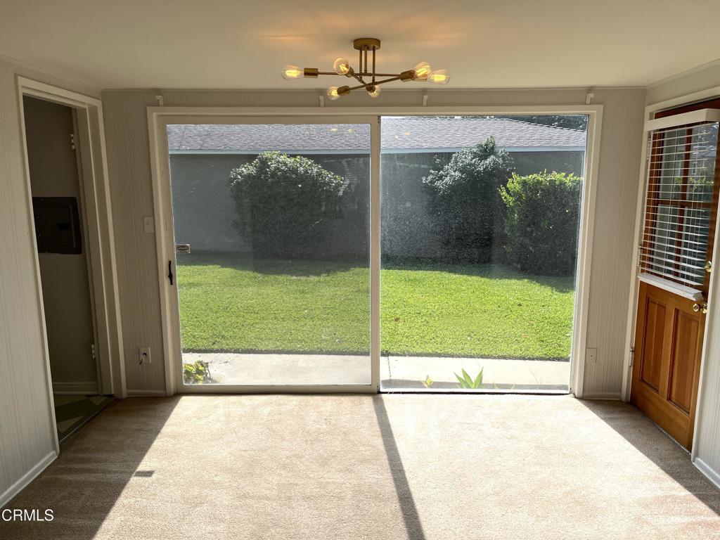 350 W Lemon Avenue