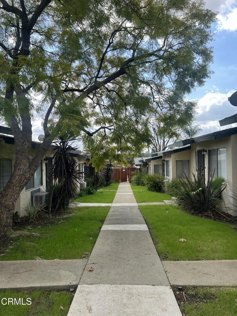 140 W 5th Street 2