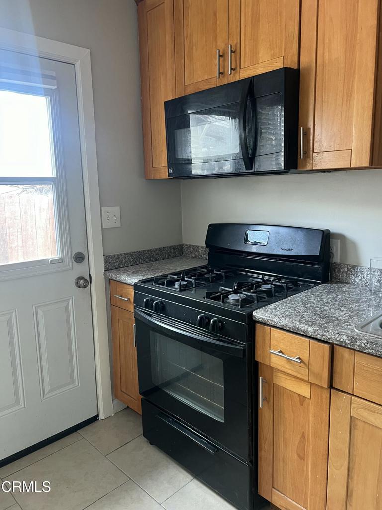 140 W 5th Street 2