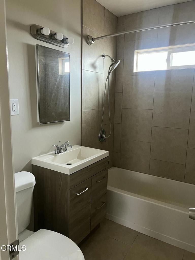 140 W 5th Street 2