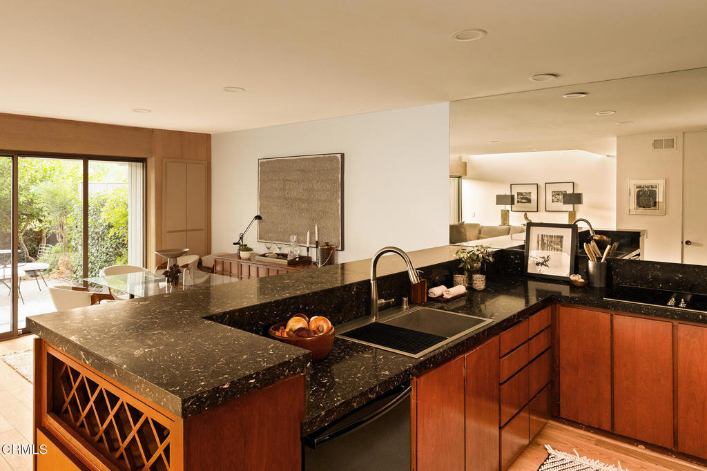 200 Arroyo Terrace