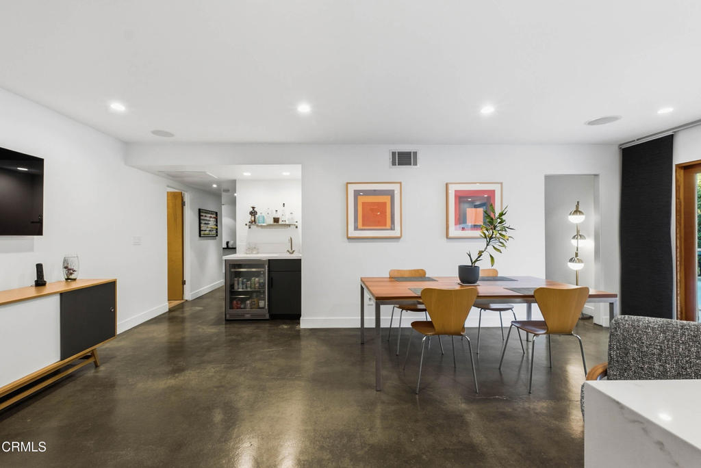 3616 E Chevy Chase Drive