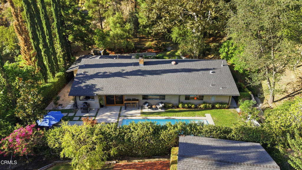 3616 E Chevy Chase Drive