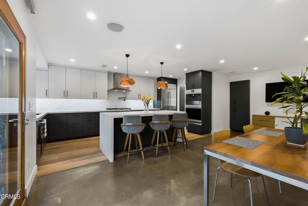 3616 E Chevy Chase Drive