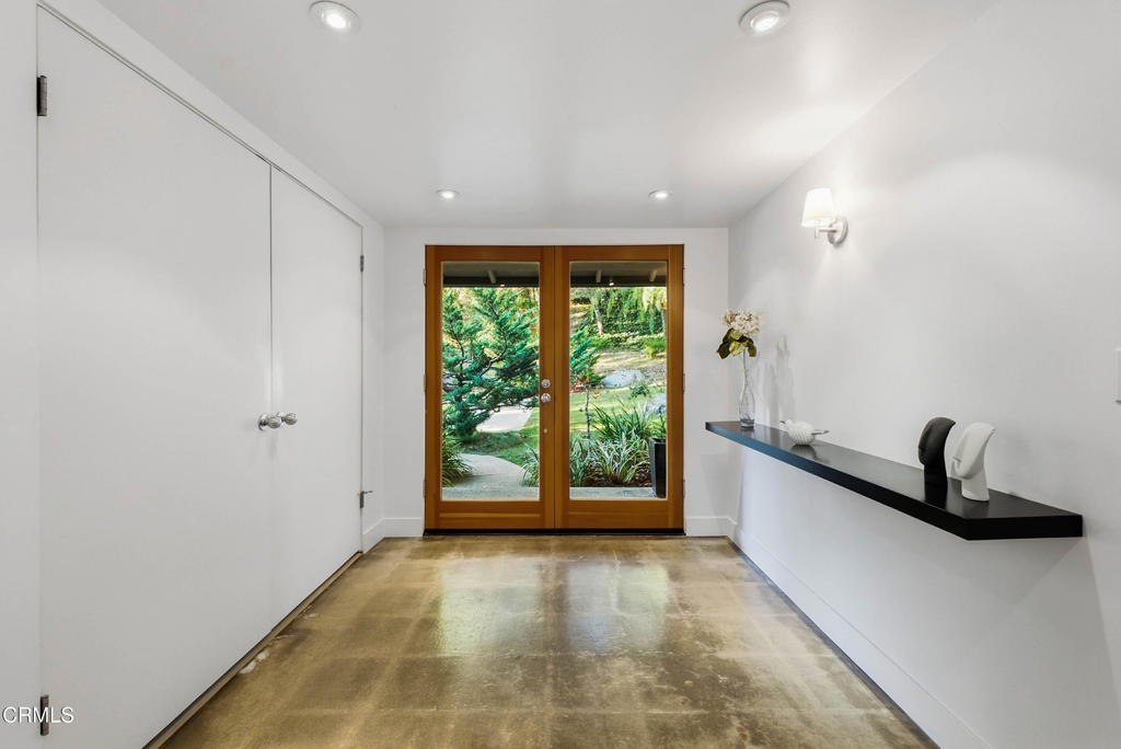 3616 E Chevy Chase Drive