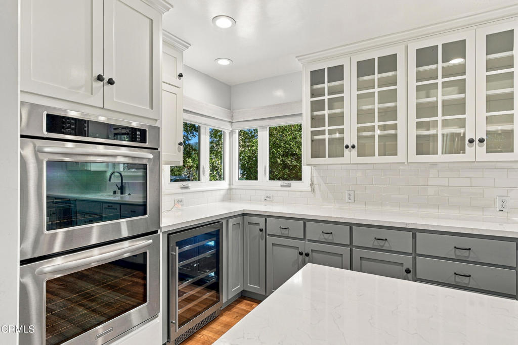 3586 Mountain View