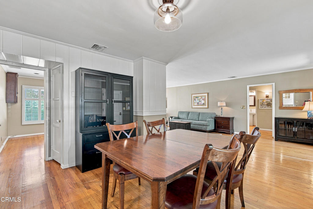 3586 Mountain View