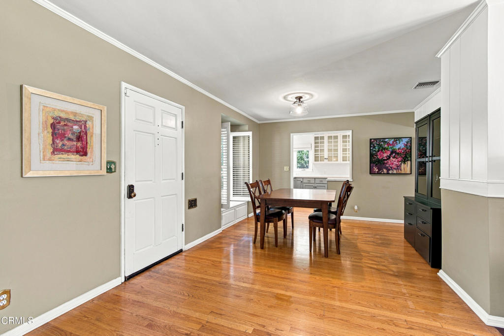 3586 Mountain View