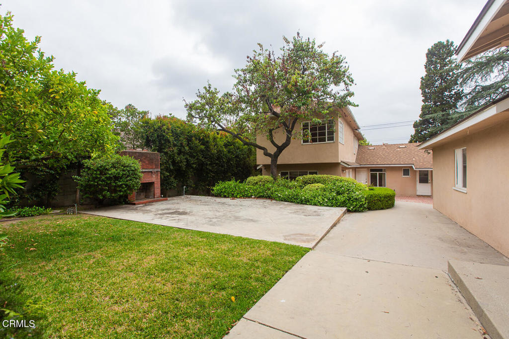 710 S Grand Avenue