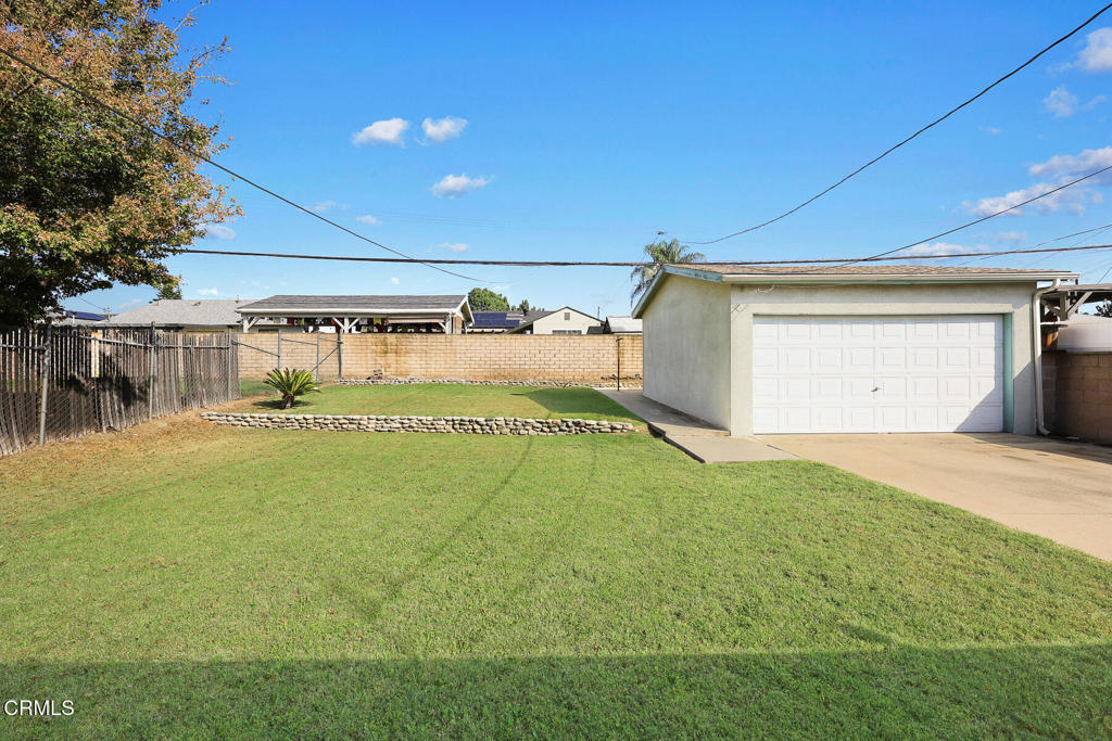 4032 N Broadmoor Avenue