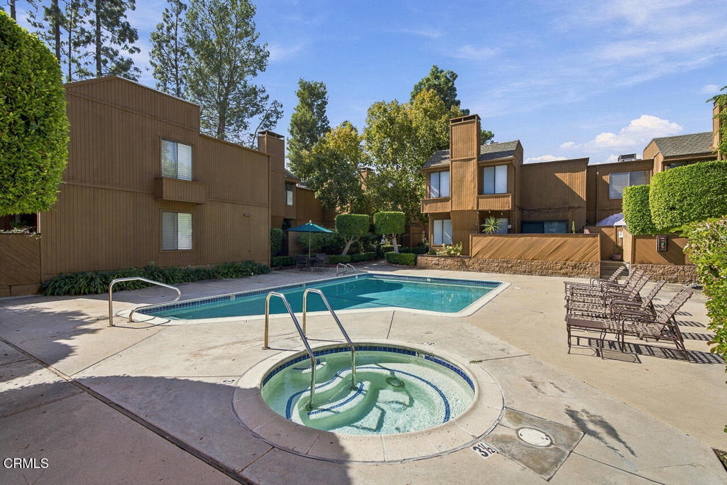 121 Arlington Drive 8