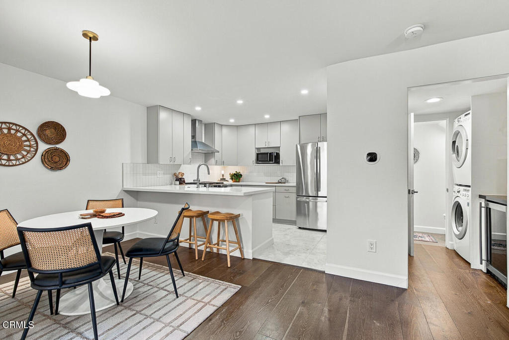 121 Arlington Drive 8
