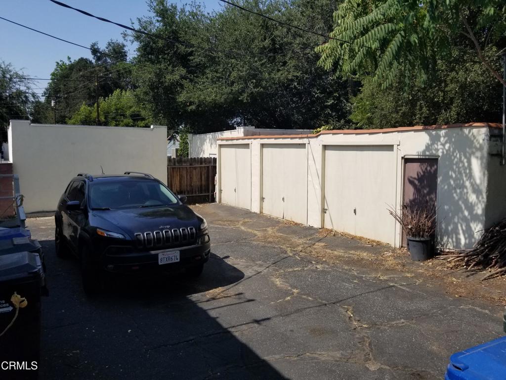 2167 Lake Avenue