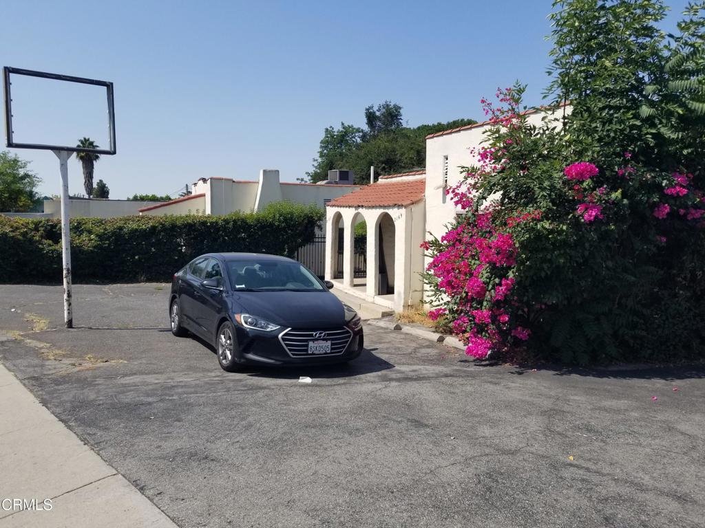 2167 Lake Avenue