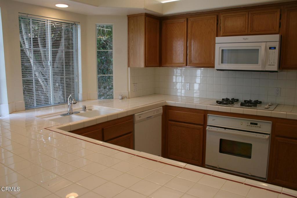 2350 Foothill Boulevard Unit: 15
