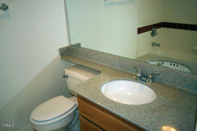 2350 Foothill Boulevard Unit: 15