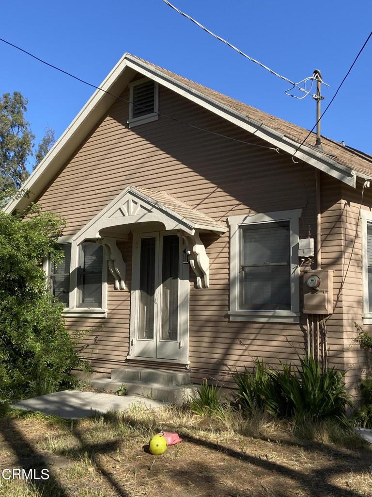 1677 N Sierra Bonita Avenue